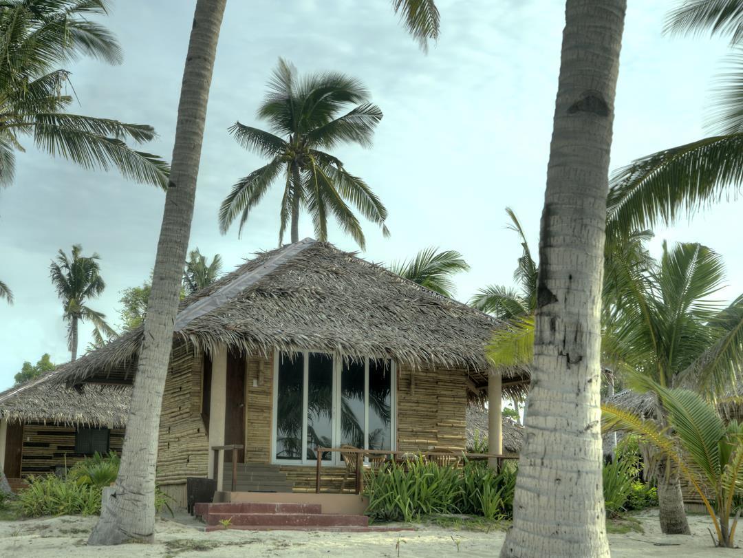 Kota Beach Resort Santa Fe  Exteriör bild