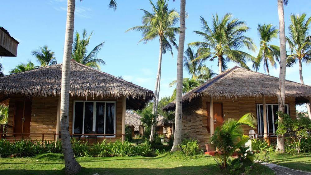 Kota Beach Resort Santa Fe  Exteriör bild